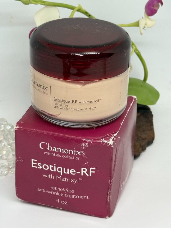 Chamonix Esotique RF Retinol Free Anti Wrinkle Treatment - 4 oz - New in Box* - Picture 1 of 5